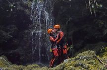 Canyoning experience in Ribeira da Salga