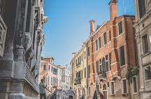Private tour of Venice's hidden gems and main attractions