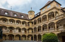 Exclusive private guided tour of the architecture of Stuttgart with a local
