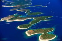 Guided boat tour to the Blue Cave and 5 islands from Split