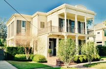 Garden District and Lafayette Cemetery walking tour