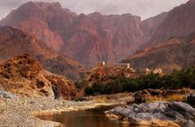 Wadi Shab off-road drive, soft trekking and swimming experience