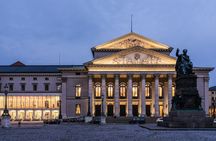 Half-day private and personalized walking tour of Munich