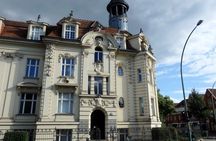 Walking tour through Potsdam's historic old town to Sanssouci