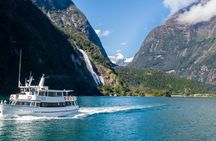 Milford Sound boutique small boat day cruise