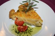 Seville Food Tour with Tapas & Drinks with a Local