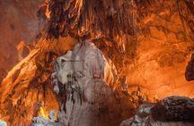 Boat trip to Perfume Pagoda and cable car to Huong Tich Cave from Ha Noi