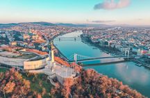 Discover Budapest on a guided tour with a local