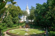 Half-day Phnom Penh private architecture tour by cyclo