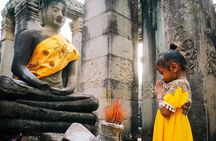 Angkor Thom half-day private tour by tuk tuk
