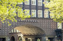 Guided tour to Hamburg's photogenic places with a local
