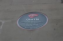 Queen walking tour London