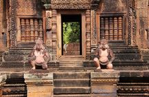 Beng Mealea and Banteay Srei temple private full-day tour