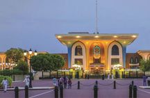 Muscat by night tour with local dinner