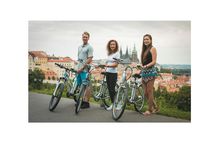 Private e-bike Prague highlights tour with pickup