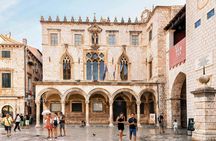 Private Dubrovnik city walls walking tour with entry tickets