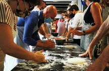 Naples small-group two-hour pizza making class