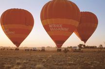 60 minute early morning hot air balloon flight in Alice Springs