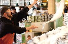 Early-access VIP food tour of Pike Place Market in Seattle