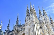 Self-guided highlights discovery walk in historic center of Milan