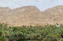 Private tour to Wadi Tiwi, Bimmah sinkhole and UNESCO-Qalhat from Muscat with lunch box
