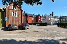 Walking tour past hidden and forgotten houses in Uppsala