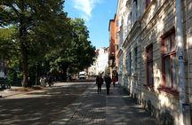 Walking tour past hidden and forgotten houses in Uppsala