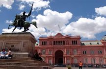 Walking private tour of Plaza de Mayo and San Telmo