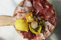 Traditional food tour in Bergamo