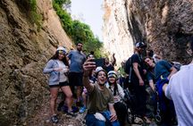 Guided climbing experience in Arrábida Natural Park