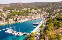 Half-day boat trip to Blue Lagoon and Solta Island from Trogir