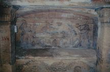 Roman amphitheater, Bombay's pillar and Catacombs tour from Alexandria