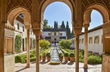 Alhambra Guided Tour and Science Park Entry in Granada