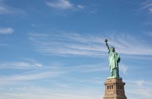 Statue of Liberty fully guided tour with Ellis Island
