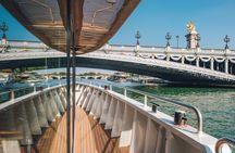 Seine cruise tickets with return transportation from Disneyland® Paris