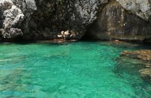 2-hour Ortigia Island and sea caves boat tour with fruit and Prosecco