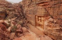 Private transfer from Aqaba to Petra