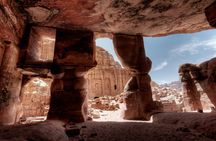 Private transfer from Aqaba to Petra