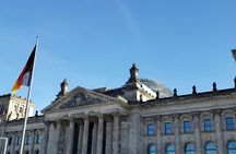 City game with guide in Berlin's government district