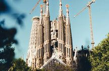Barcelona guided tour with Sagrada Familia skip-the-line tickets