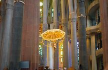 Private Park Güell and Sagrada Familia guided tour