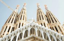 Private Park Güell and Sagrada Familia guided tour