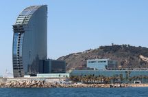 Barcelona small group walking tour with boat ride