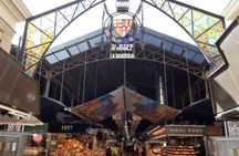 Barcelona small group walking tour with boat ride