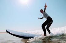 Surf experience with wine tasting guided tour in Lisbon