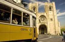 Lisbon hills and parks tuk-tuk private tour
