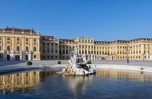 After-hours palace tour, dinner and concert at Schönbrunn Palace