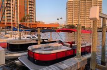 Pontoon-Tritoon boat rental around Pensacola Beach