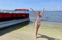 Pontoon-Tritoon boat rental around Pensacola Beach