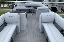 Pontoon-Tritoon boat rental around Pensacola Beach